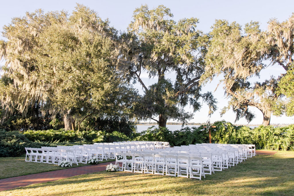 Adams Estate wedding venue in Lake Alfred, Florida, captured by Snapshots by Gabriela