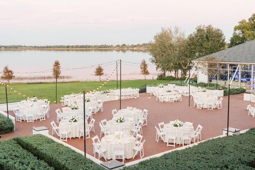 Adams Estate wedding venue in Lake Alfred, Florida, captured by Snapshots by Gabriela