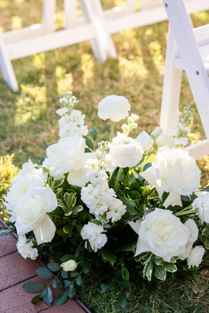 outdoor wedding ceremony at Adams Estate in Lake Alfred, Florida, captured by Snapshots by Gabriela