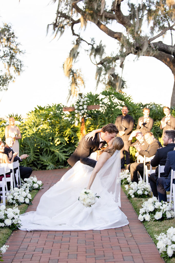 outdoor wedding ceremony at Adams Estate in Lake Alfred, Florida, captured by Snapshots by Gabriela