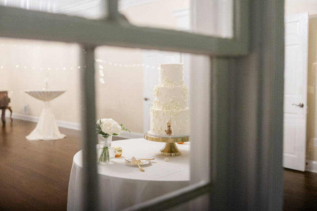 wedding reception details at an outdoor wedding at Adams Estate in Lake Alfred, Florida, captured by Snapshots by Gabriela