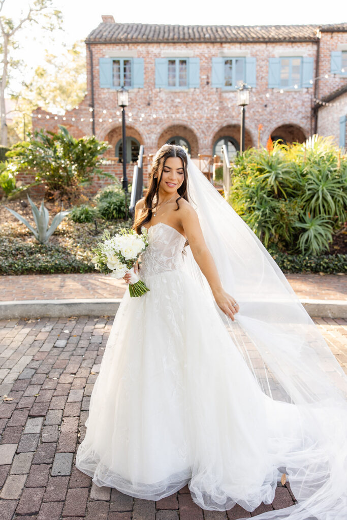 bride portrait at historic estate wedding venue Casa Feliz in Winter Park, Florida, photographed by Snapshots by Gabriela