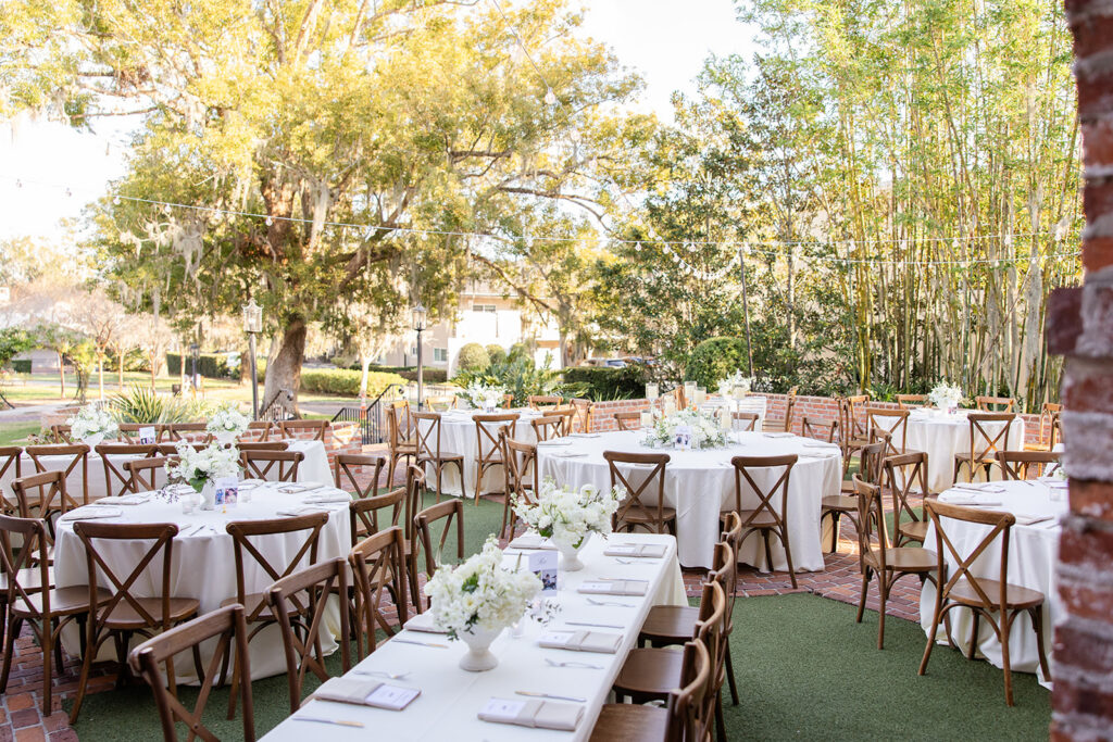 reception tables at historic estate wedding venue Casa Feliz in Winter Park, Florida, photographed by Snapshots by Gabriela