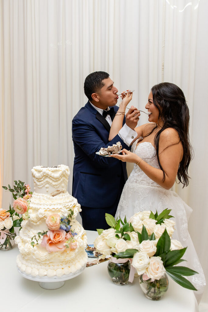 wedding cake at a spring wedding at Lake Mary Events Center, captured by Snapshots by Gabriela